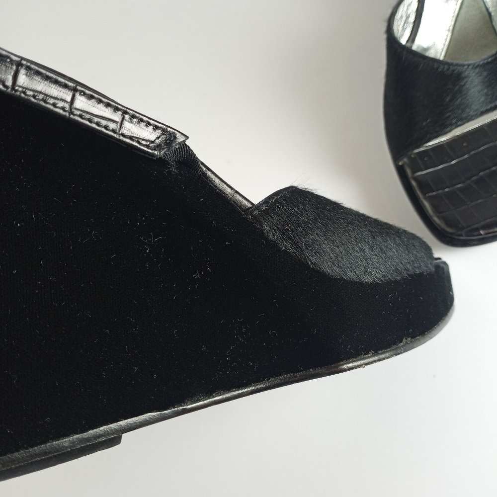 Vintage Couture Donald J. Pliner Wedge Sandals - Picture 6 of 6